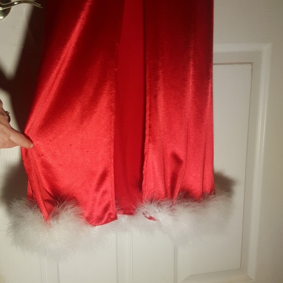 Gorgeous Nom De Plume Christmas Gown! - Picture 7 of 8